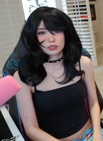 Emiru  page leaked private photo uncensored HD quality