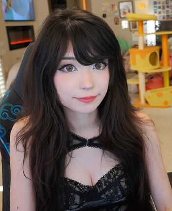 Emiru  page leaked private photo uncensored HD quality