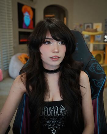 Emiru  page leaked private photo uncensored HD quality