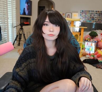 Emiru  page leaked private photo uncensored HD quality