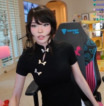 Emiru  page leaked private photo uncensored HD quality