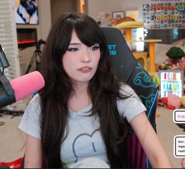 Emiru  page leaked private photo uncensored HD quality