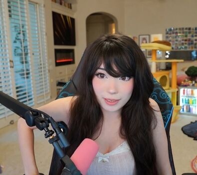 Emiru  page leaked private photo uncensored HD quality