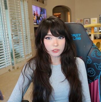 Emiru  page leaked private photo uncensored HD quality