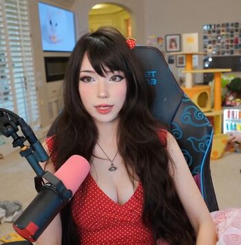 Emiru  page leaked private photo uncensored HD quality