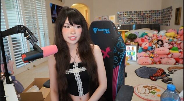 Emiru  page leaked private photo uncensored HD quality