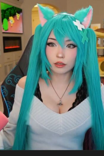 Emiru  page leaked private photo uncensored HD quality
