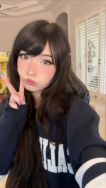 Emiru  page leaked private photo uncensored HD quality