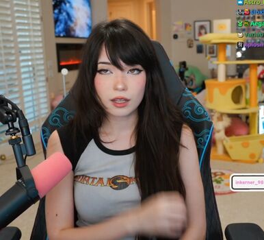 Emiru  page leaked private photo uncensored HD quality