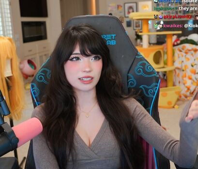 Emiru  page leaked private photo uncensored HD quality