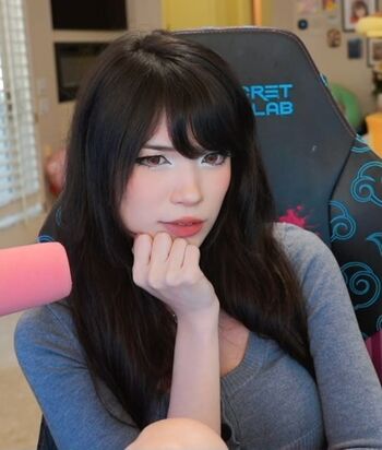 Emiru  page leaked private photo uncensored HD quality