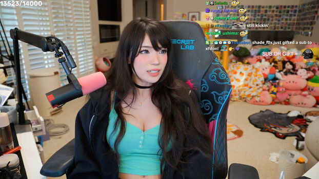 Emiru  page leaked private photo uncensored HD quality
