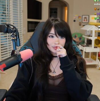 Emiru leaked private photo uncensored HD quality