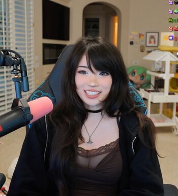 Emiru leaked private photo uncensored HD quality