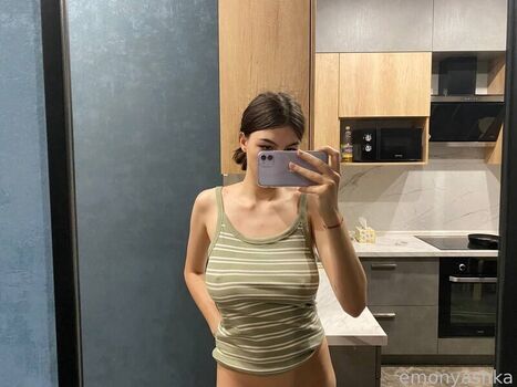 Emonyashka leaked private photo uncensored HD quality