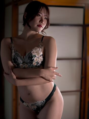 Erika momoyama page leaked private photo uncensored HD quality