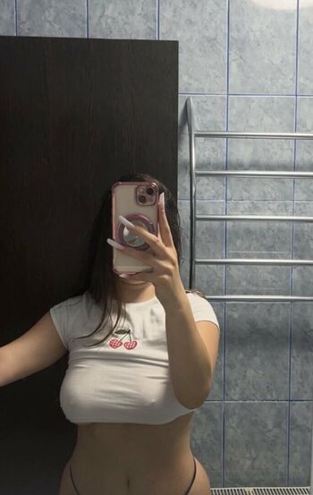 Esracicekk leaked private photo uncensored HD quality