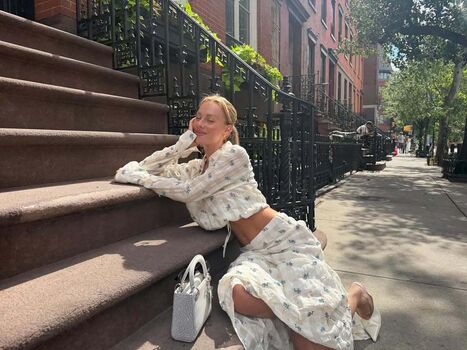 Ester exposito page leaked private photo uncensored HD quality