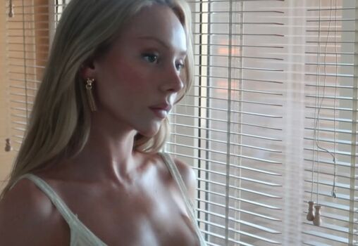 Ester exposito page leaked private photo uncensored HD quality