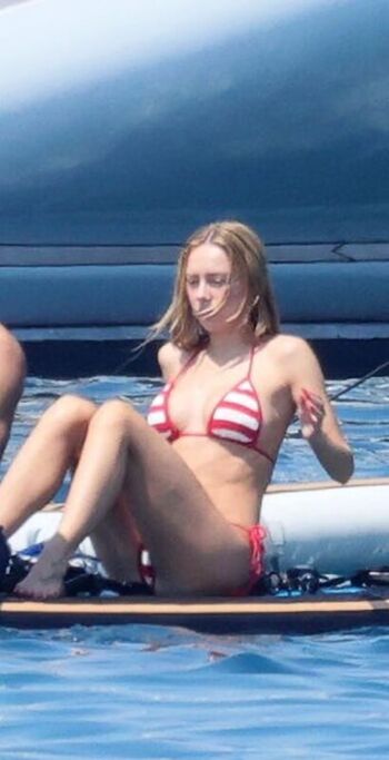 Ester exposito page leaked private photo uncensored HD quality