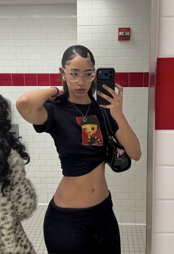 Ewmxt page leaked private photo uncensored HD quality