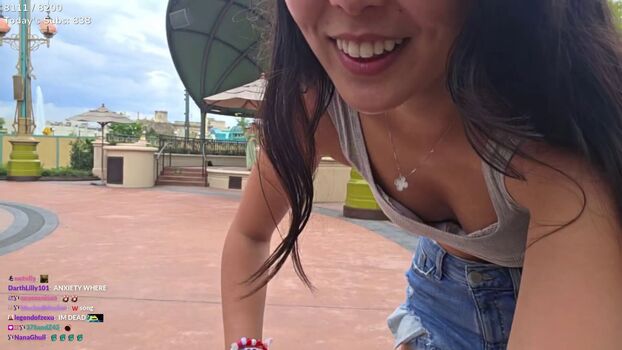 Extraemily leaked private photo uncensored HD quality