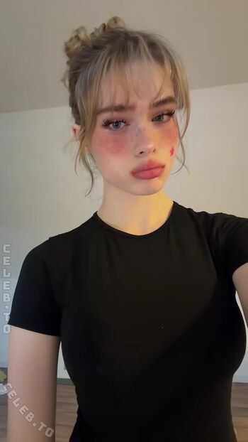 Felinenyaa leaked private photo uncensored HD quality