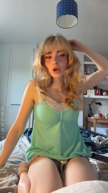 Felinenyaa leaked private photo uncensored HD quality