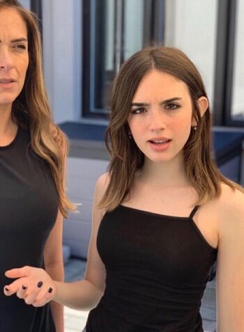 Gabriela bee  page leaked private photo uncensored HD quality
