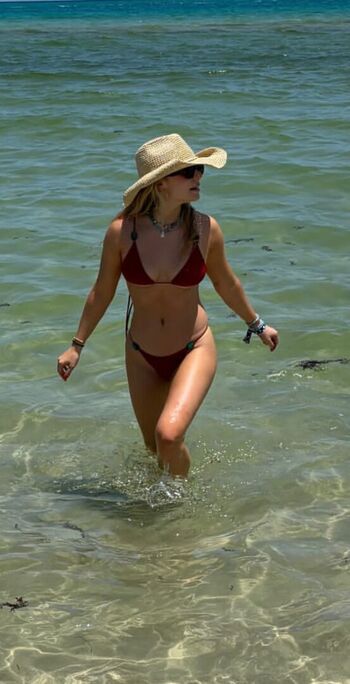Genevieve hannelius page leaked private photo uncensored HD quality
