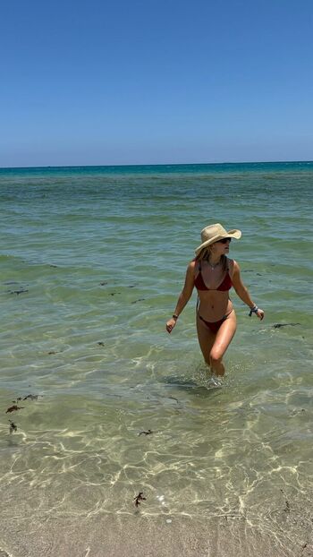 Genevieve hannelius page leaked private photo uncensored HD quality