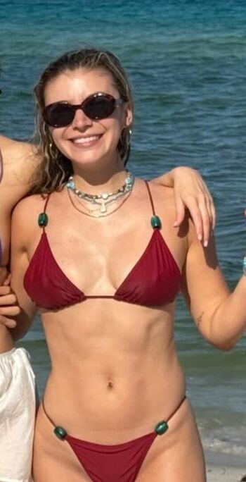 Genevieve hannelius page leaked private photo uncensored HD quality