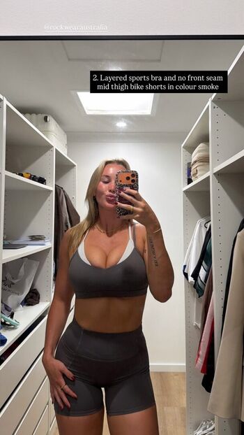 Girls in wedgy fitness shorts page leaked private photo uncensored HD quality