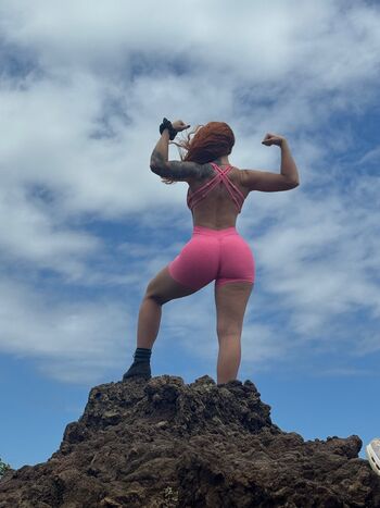 Girls in wedgy fitness shorts leaked private photo uncensored HD quality