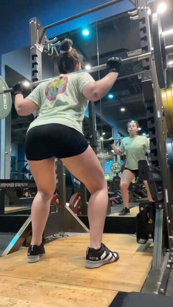 Girls in wedgy fitness shorts leaked private photo uncensored HD quality