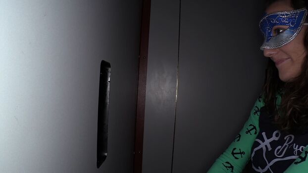 Gloryhole swallow leaked private photo uncensored HD quality