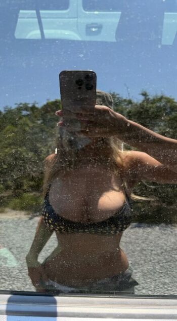 Hadelinemope  page leaked private photo uncensored HD quality