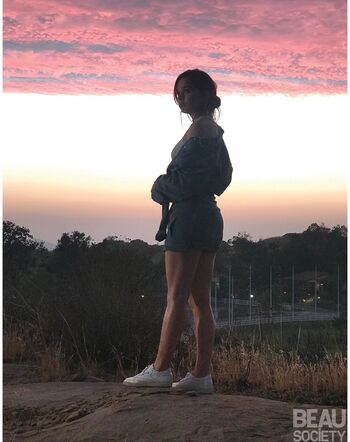 Hailee steinfeld  page leaked private photo uncensored HD quality