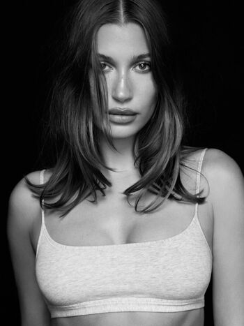 Hailey baldwin leaked private photo uncensored HD quality
