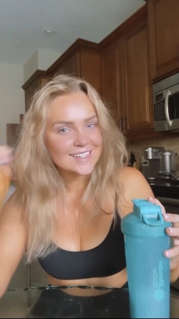 Hailey malles page leaked private photo uncensored HD quality