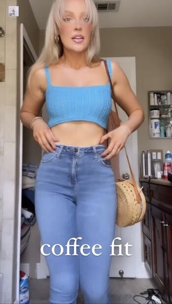 Hailey malles page leaked private photo uncensored HD quality