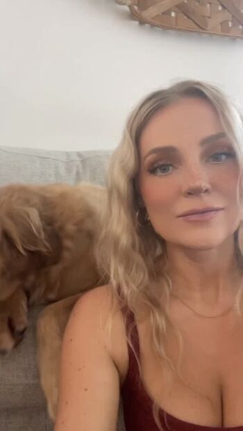 Hailey malles page leaked private photo uncensored HD quality
