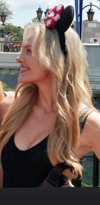 Hailey malles leaked private photo uncensored HD quality