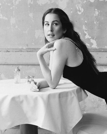 Haim sisters page leaked private photo uncensored HD quality