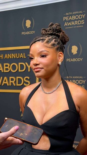 Halle bailey page leaked private photo uncensored HD quality