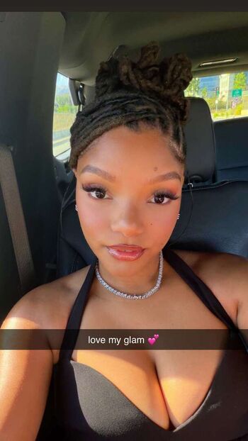 Halle bailey page leaked private photo uncensored HD quality