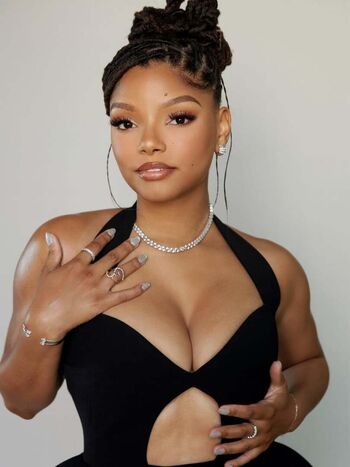 Halle bailey page leaked private photo uncensored HD quality