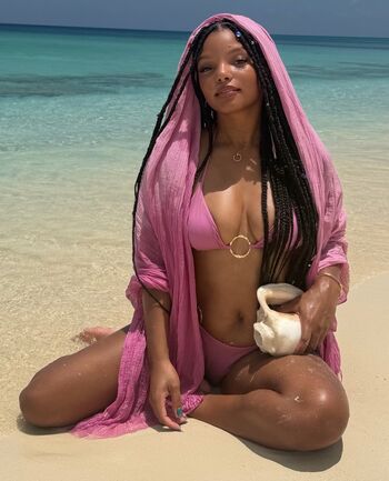 Halle bailey leaked private photo uncensored HD quality