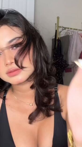 Hanisiregar leaked private photo uncensored HD quality