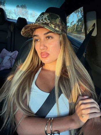 Hannaleixoxo leaked private photo uncensored HD quality